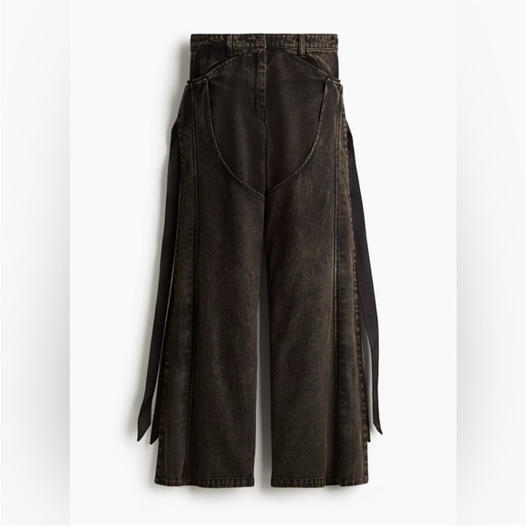 Hm chaps-layered pants dark brown
Lorena Saravia H&M BBWT
Never worn - Picture 5 of 7
